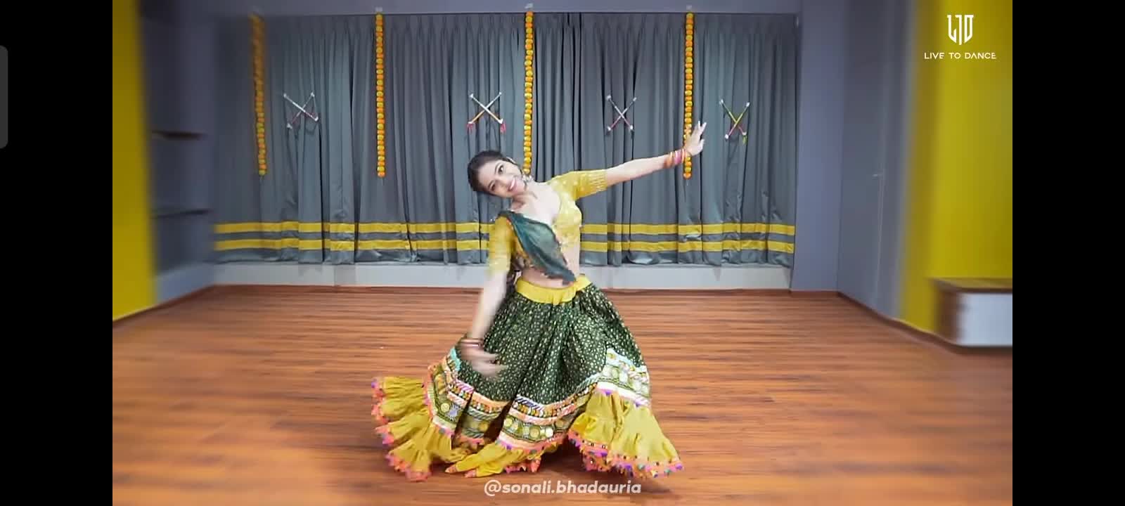 Lahu muh Lag gaya