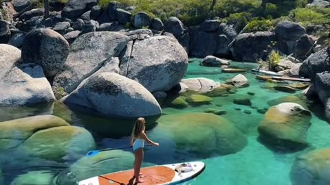 paddling on crystal glass ✨ 📸