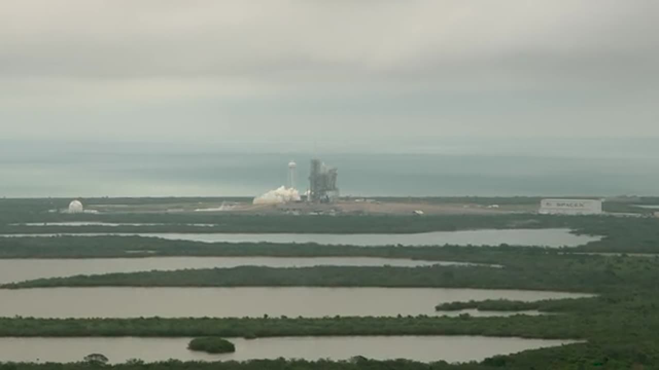 Liftoff in UHD of spaceX Falcon 9 on CRS-10 Mission