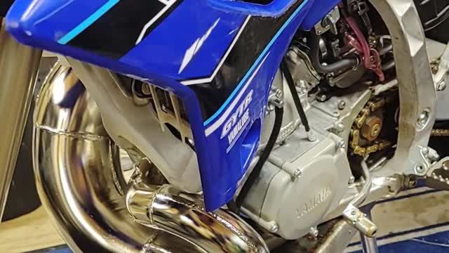 YZ250 2 stroke sound