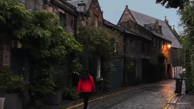 Autumn is getting stronger. If there is no warm embrace, add a coat