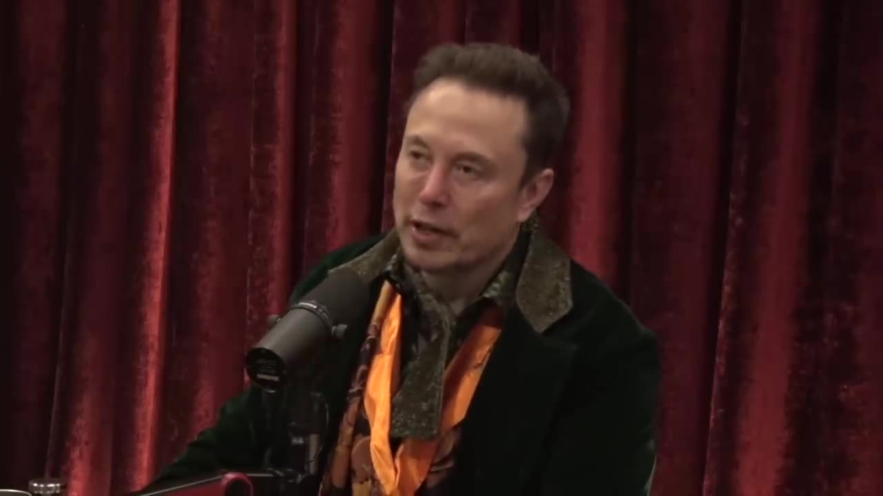 Elon musk on Joe rogan talking about Twitter with cigars