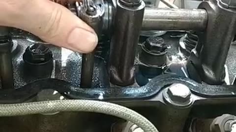 F-134 Jeep Intake Valve Lash_ PRETTY SURE it Ain't Supposed to Look Like That!