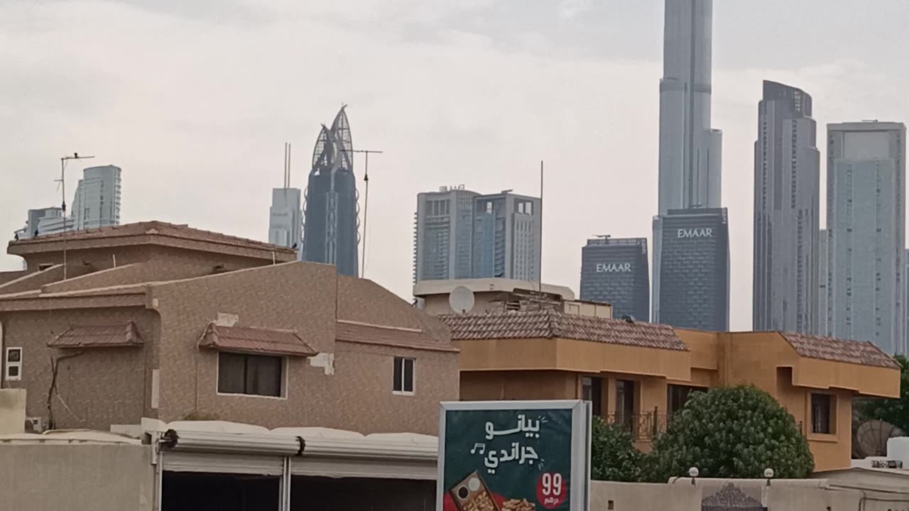 Trending building in Dubai #burj Khalifa