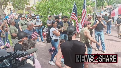 Armed Citizens Protest En Masse Outside Of New Mexico Capitol