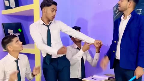 Kya Song Sunaya Hai 😂😂 #SinuRox #teacherstudentcomedy #