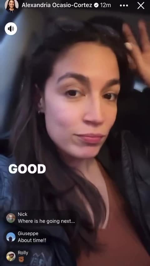 AOC celebrates Tucker Carlson's departure from Fox News