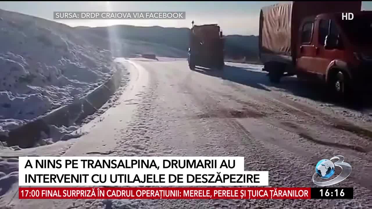 Zăpadă pe Transfăgărăşan şi pe Transalpina | Drumarii au intervenit pentru deszăpezire