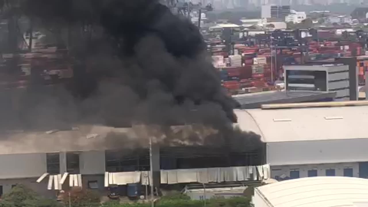 Incendio en Contecar