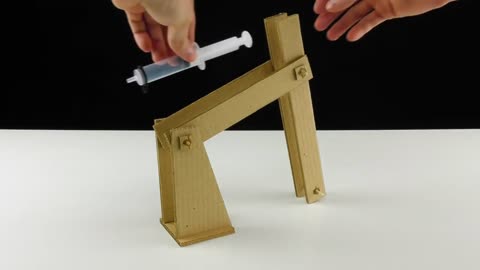 How to Make Hydraulic Powered Robotic Arm from Cardboard