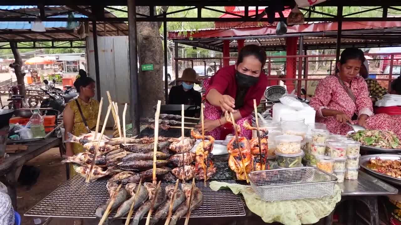 Most Famous Place for Rural Street Food That You Shouldn't Miss | Cambodian Street Food [Eng Sub]