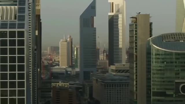 Dubai, the real Concrete Jungle 🌁 Thanks to the video credit 😊