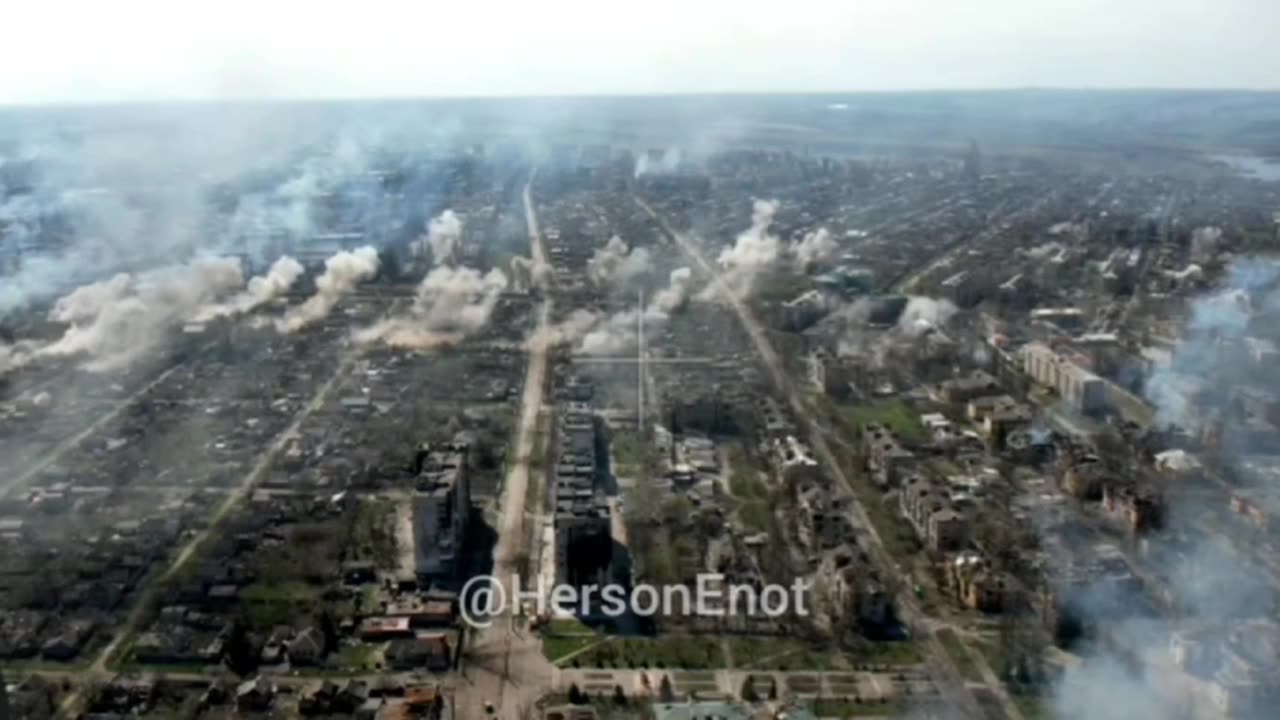 Paratroopers hit a house where a group of insurgents had taken shelter in Bakhmut with artillery