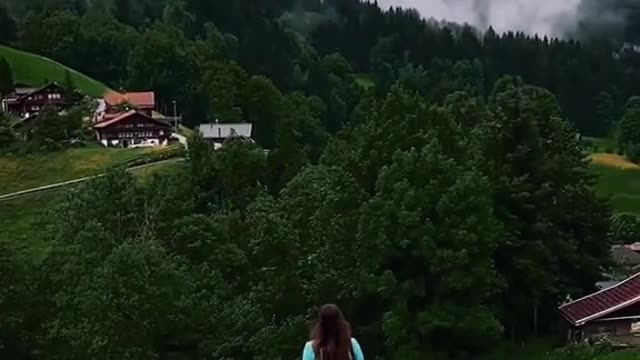 Such beautiful scenery seems like entering the fairy tale world