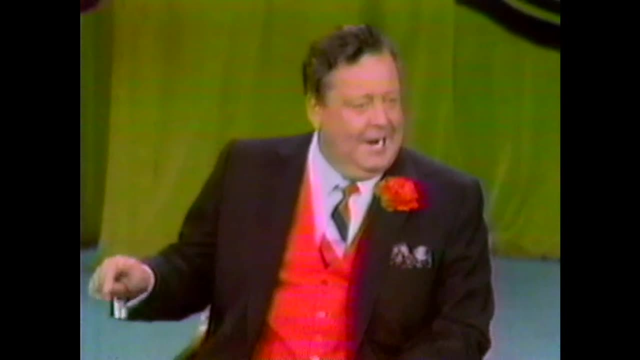 1967 - 'The Jackie Gleason Show' Open & Clips