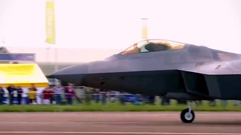 How the F22 flies straight up into the sky