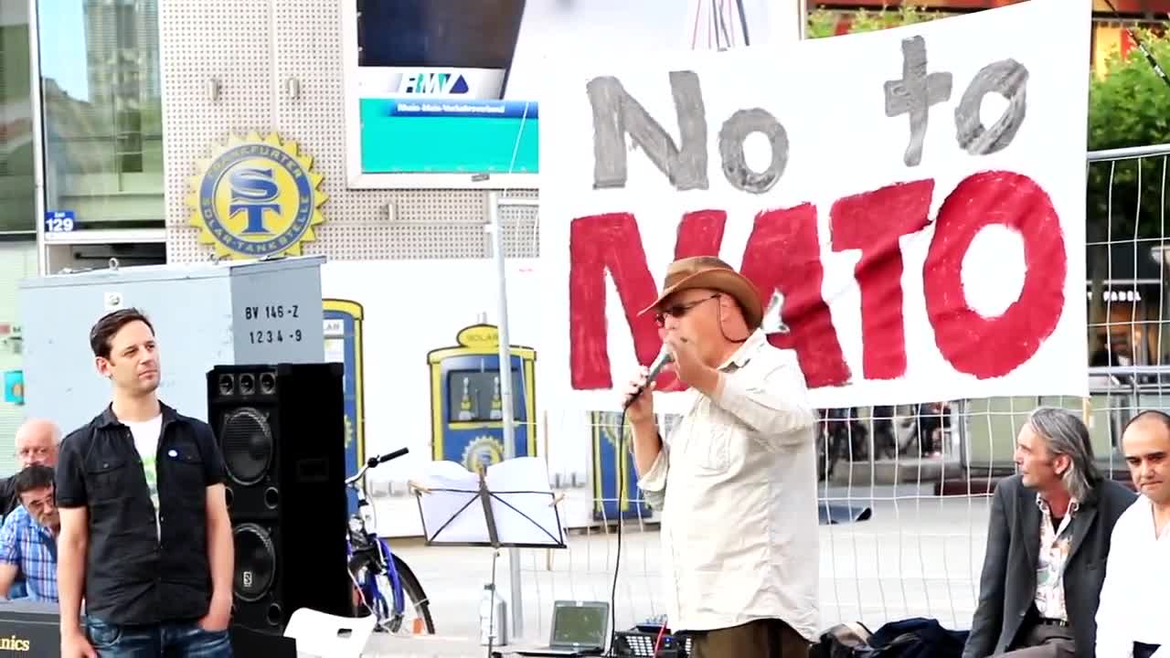 Franky Müller über 'Ressourcenbasiertes Wirtschaften vs. Freie Marktwirtschaft' (Live-Debatte) | 14.7.2014 @ Mahnwache Frankfurt