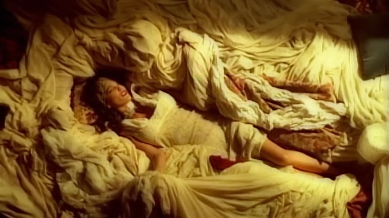 Meat Loaf - I'd Do Anything For Love (But I Won't Do That) (Official Music Video)
