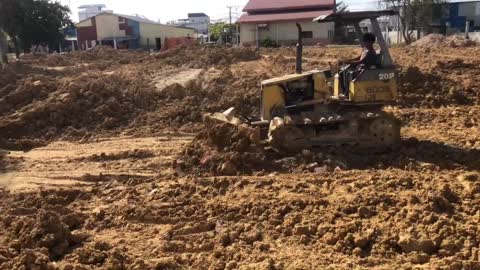 2.5Ton Dump Truck Get Stuck ,Loading Fail
