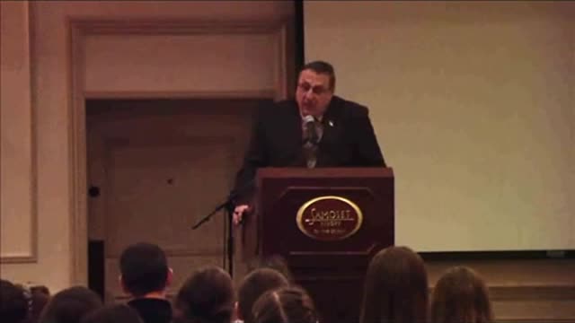 Governor LePage Addresses Homeschoolers Convention