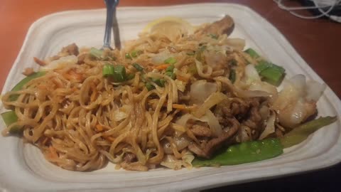 Philippine Favorite - Max's Fried Chicken Las Vegas