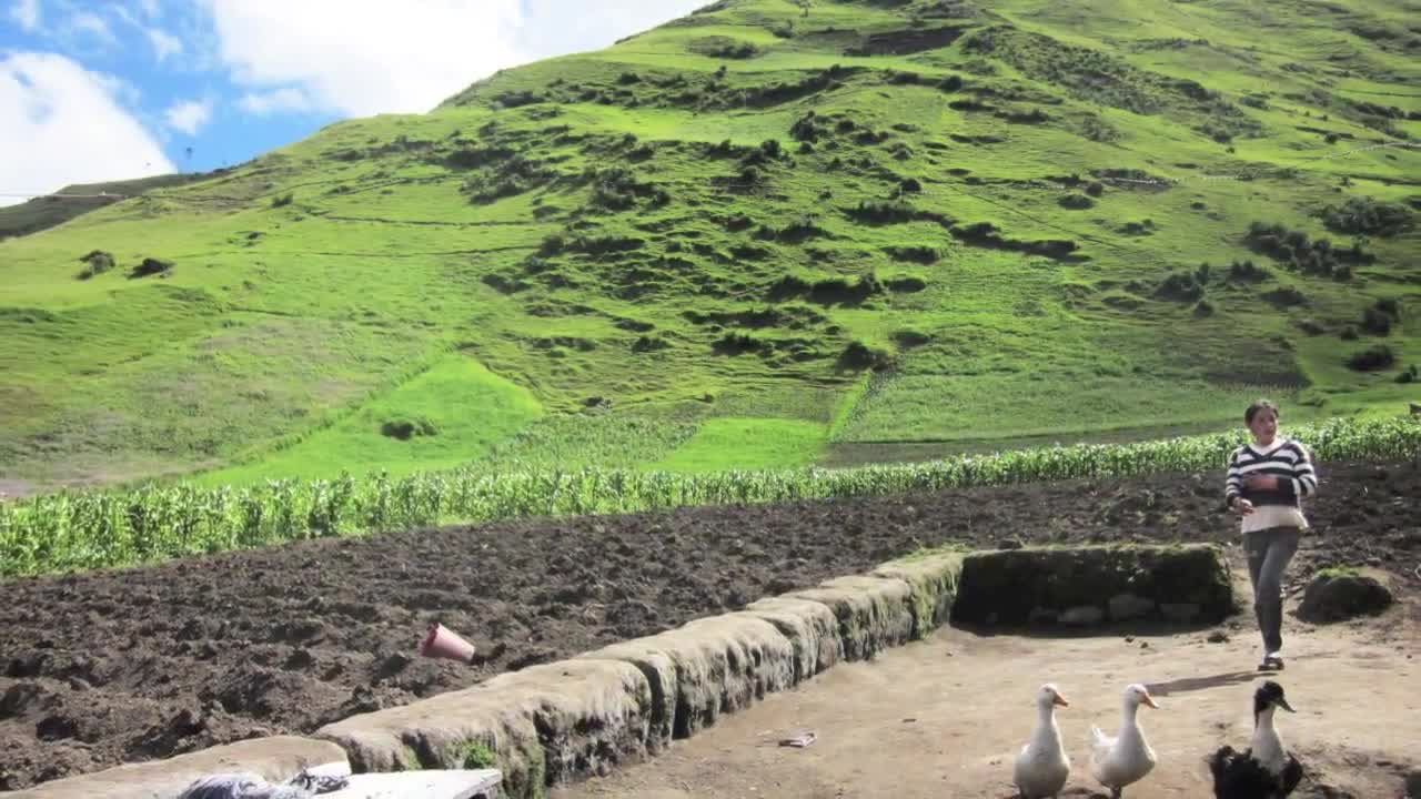 A new home for 20 poor Andean families in Ecuador