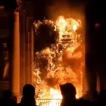 GOVERNMENT BUILDINGS IN FRANCE ARE BURNING - SOON EVERYWHERE!!!