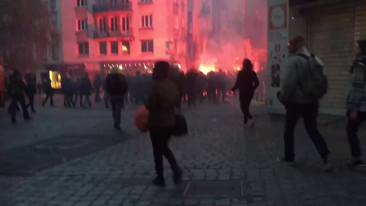 April 23 2017 Paris 1.1 Fires started by Antifa