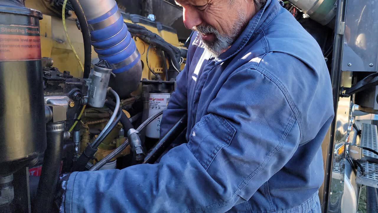 CAT 3406 E KNOWN FOR OIL LEAKS AND GASKET PROBLEMS