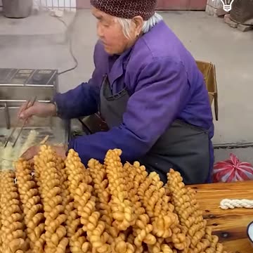 Making a traditional Chinese snack!