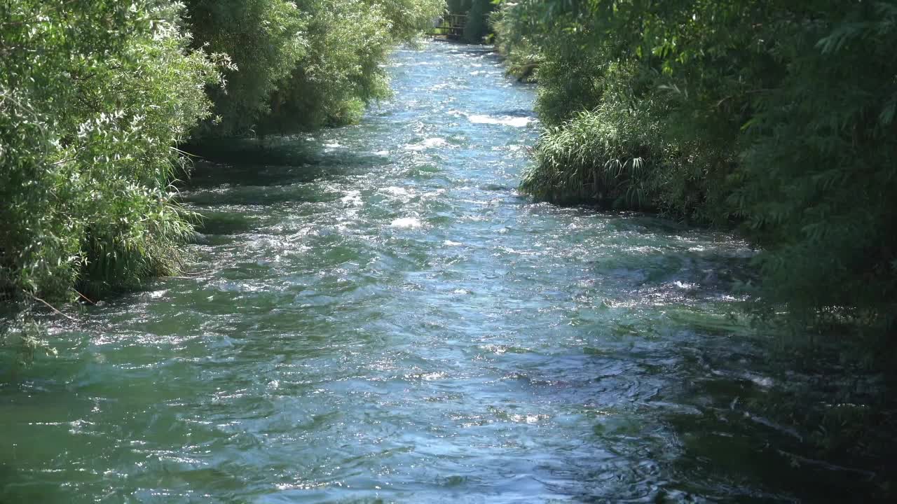 Relaxing River Stream Sounds use for Relaxation, Sleep, Insomnia, Meditation