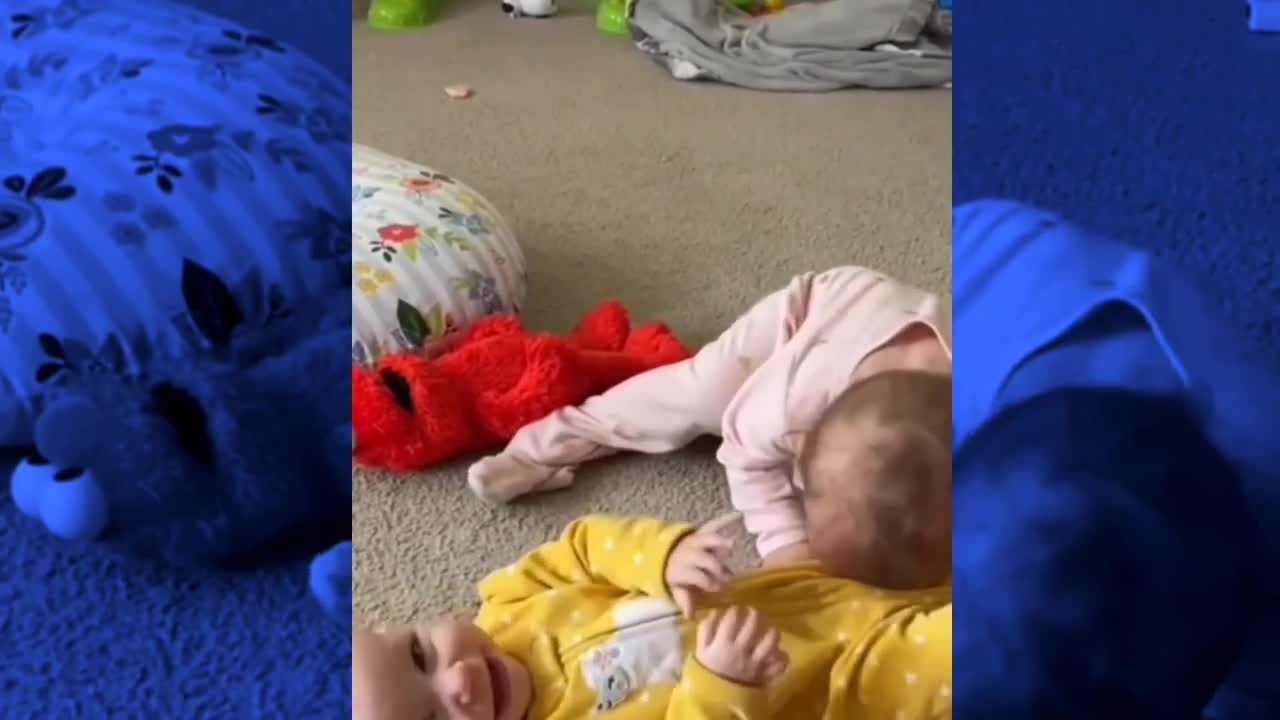 Twins baby || Twins Fighting || Cute Funny || The FUNNY and CUTEST Babies || best of twin babies