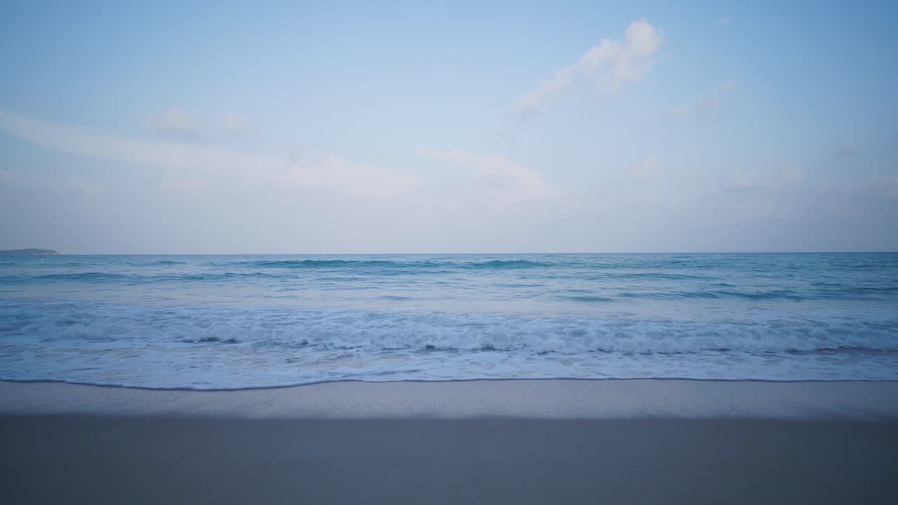Natural Water, Rain, and Ocean Sounds for Deep Sleep in 4K