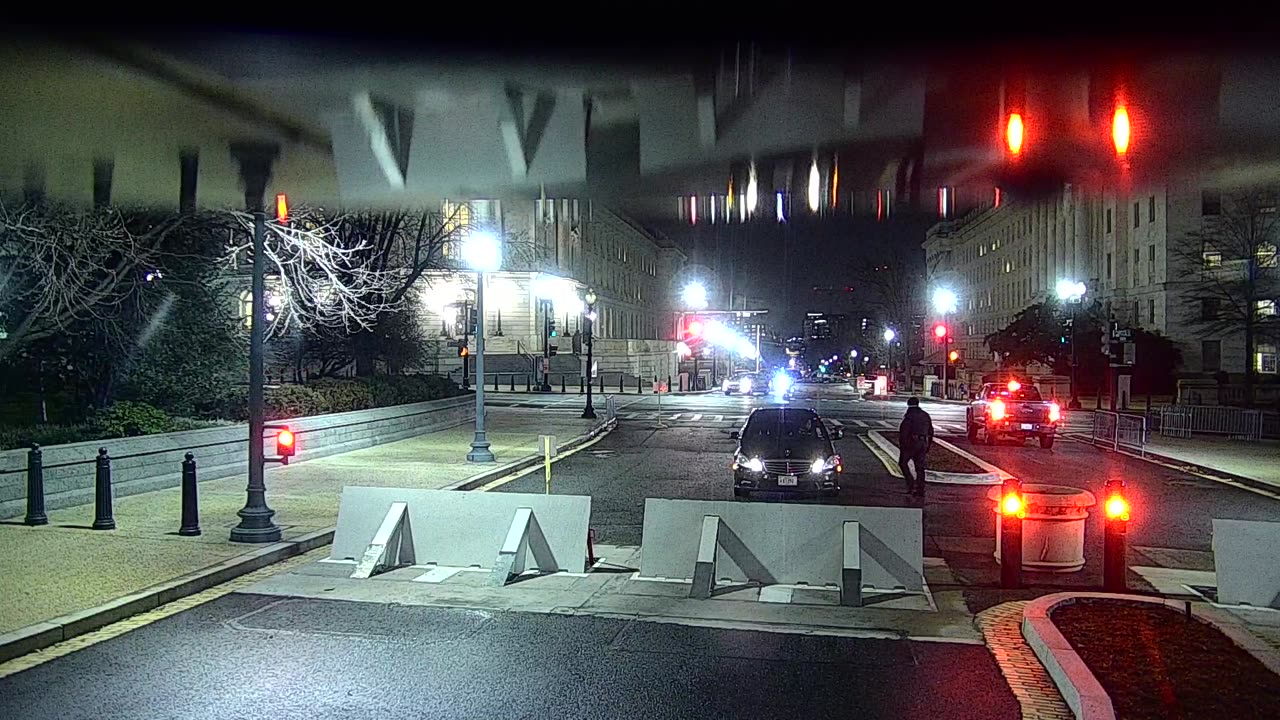 0672USCG00K25SouthBarricadeInbound_2021-01-05_20h49min02s310ms.mp4