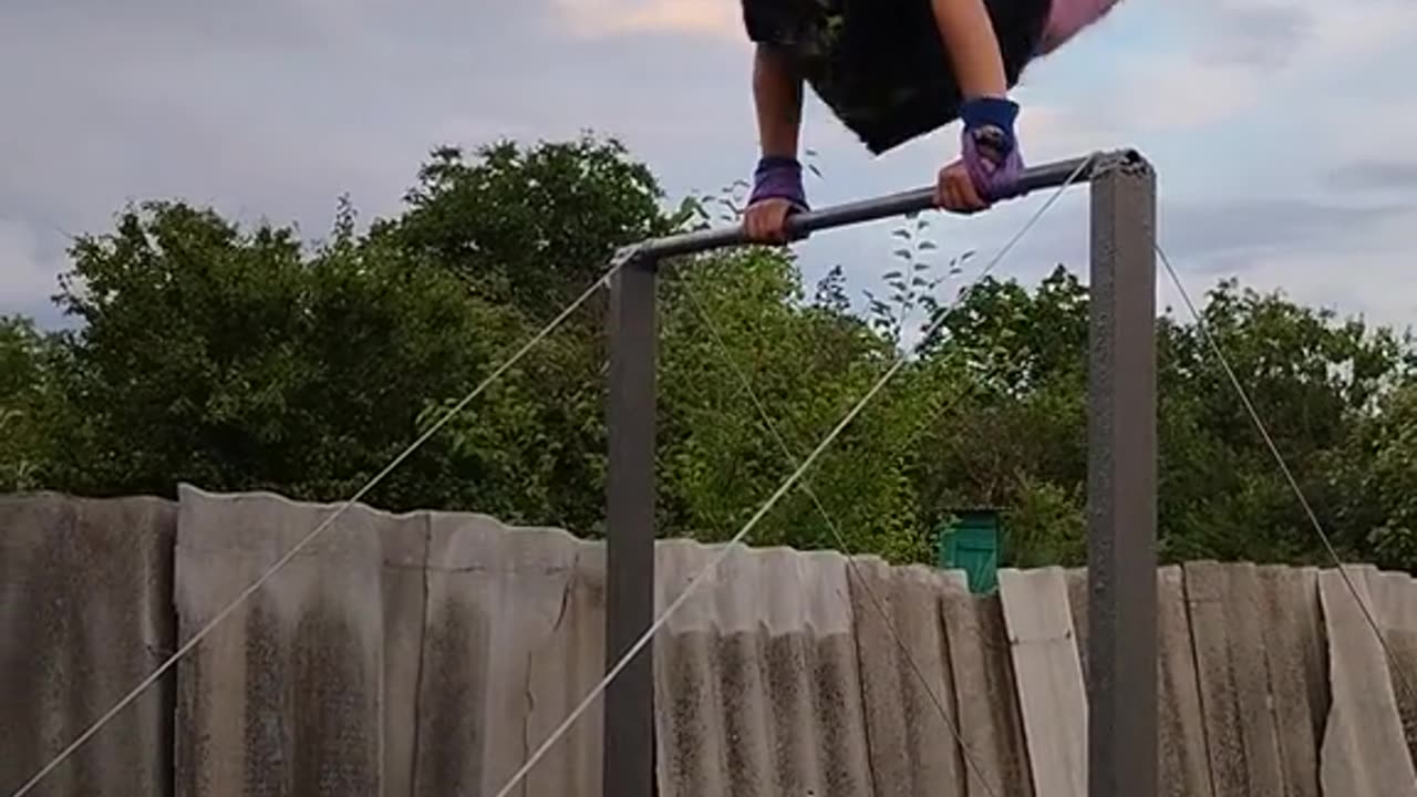 Tricks on the horizontal bar