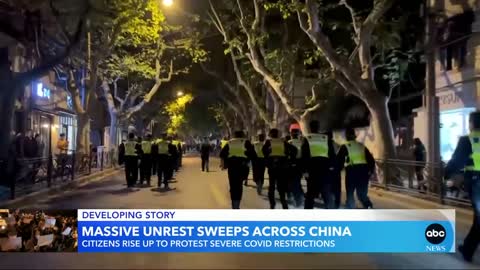 Unrest sweeps China as citizens take to the streets over COVID crackdown l GMA