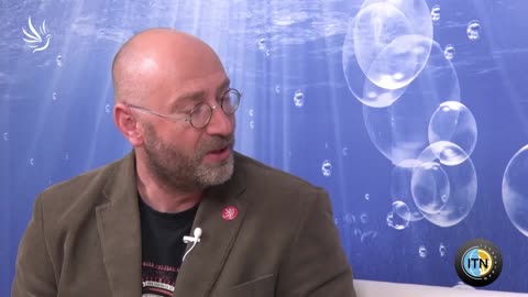Sociolog Petr Hampl - Proč nám vláda a media lžou