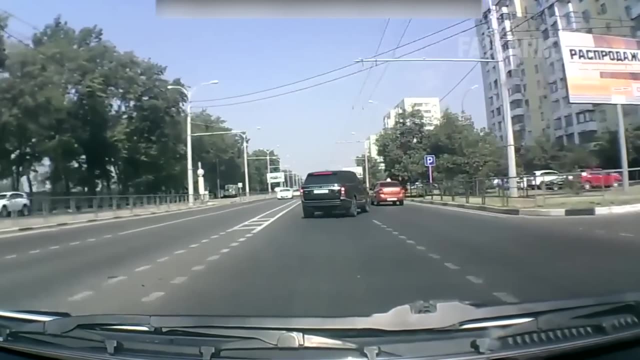 Crazy Dashcam Fails Bad Drivers and Road Mayhem Compilation FailArmy