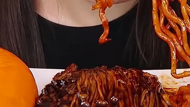 Black Bean Noodles, Spicy Enoki Mushrooms #zoeyasmr #zoeymukbang #bigbites #mukbang #asmr #food #먹방