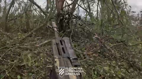 The fighters covered the enemy with dense small arms