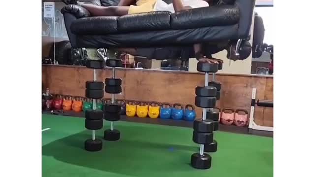 HOW IS HE DOING THIS!!!!! | The Best Workout Shorts #shorts