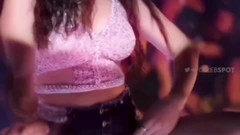 Warina Sexy moved show 🔥🥵