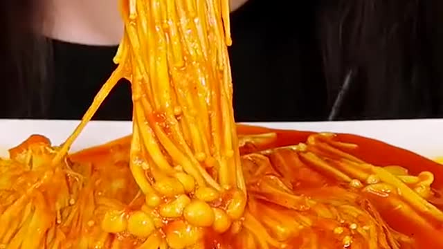 Spicy Curry Enoki Mushrooms #zoeyasmr #zoeymukbang #bigbites #mukbang #asmr #food #먹방 #틱톡푸드 #spicycu