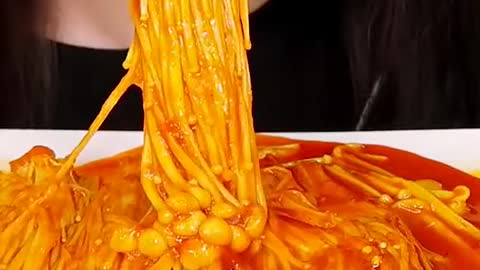 Spicy Curry Enoki Mushrooms #zoeyasmr #zoeymukbang #bigbites #mukbang #asmr #food #먹방 #틱톡푸드 #spicycu