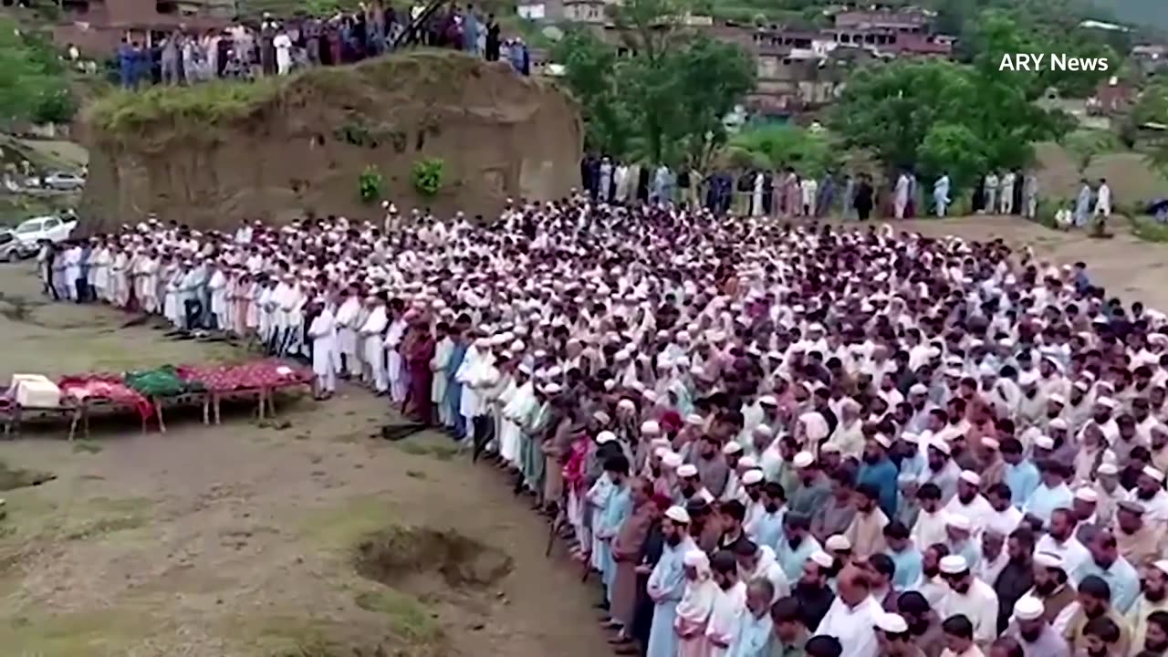 Pakistan landslide kills eight children