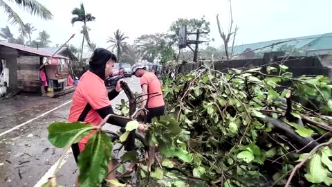 Philippines launches rescue, clean-up after typhoon