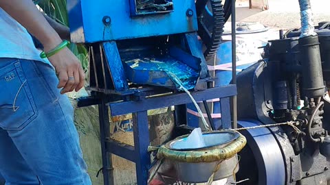 Sugarcane juice with ice