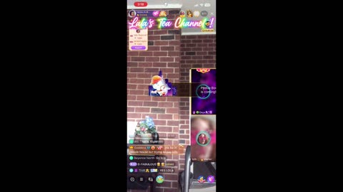 - NICOLE74 ; PUTS MEZMERIZ OUT HER HOUSE !