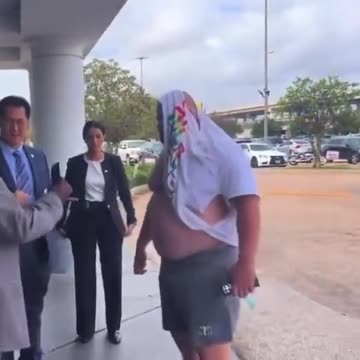 FEDS try to get ID of man who confronted Hillary about Bill Clinton’s flights on Epstein’s plane