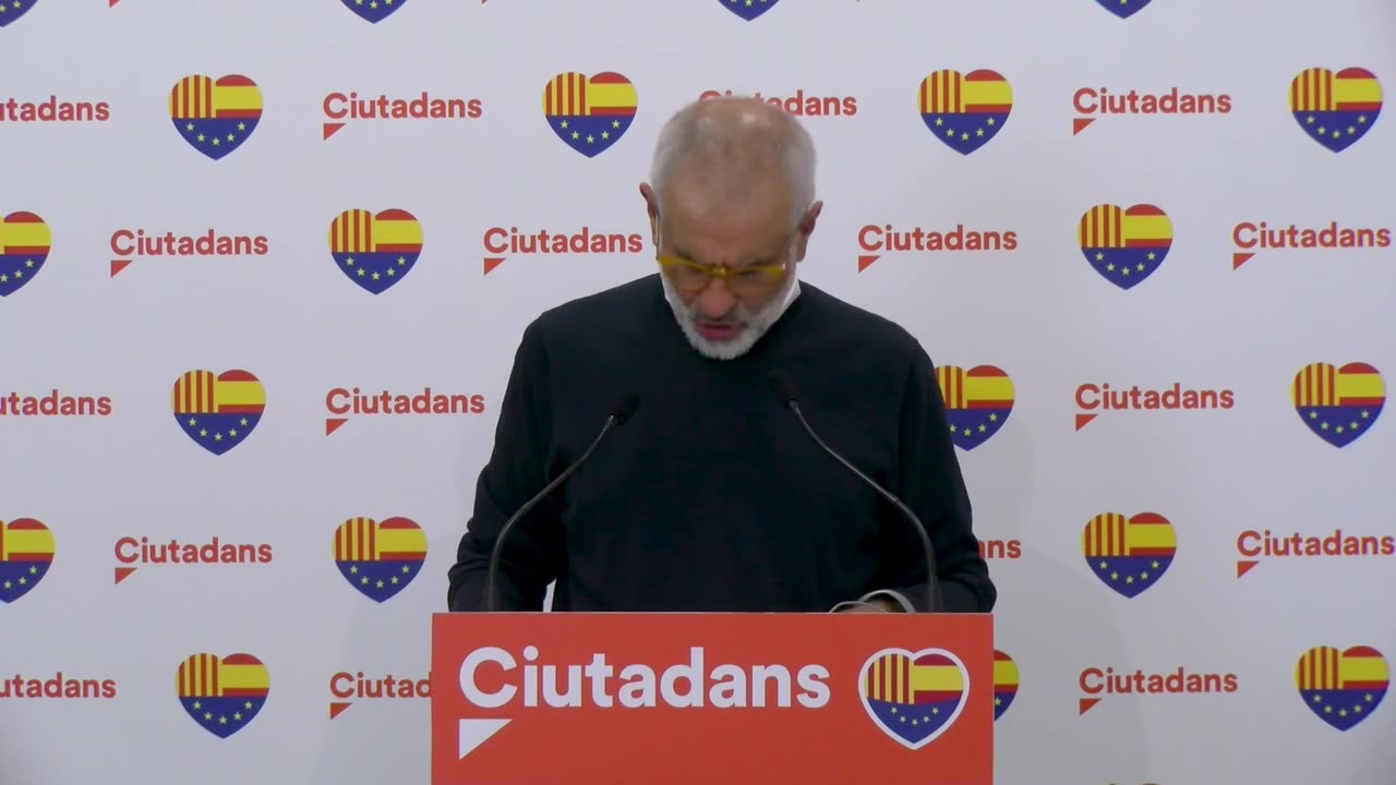 3.- Cs recupera para campaña los símbolos con los que venció al separatismo en 2017